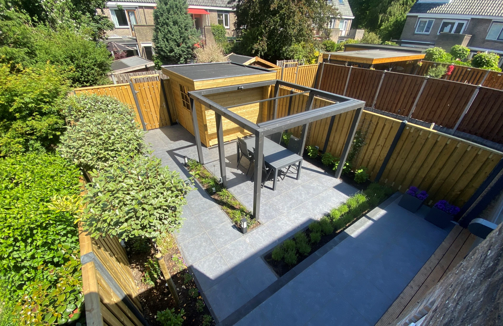 Tuinhuis inspiratie door De-Tuin-Hoveniers-B.V